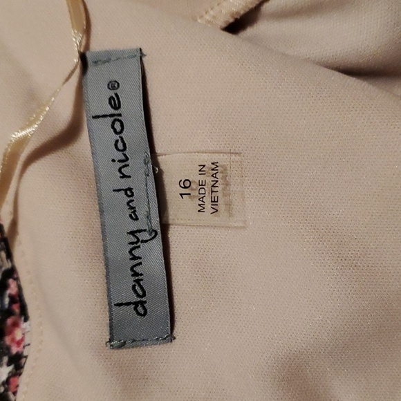 Danny and Nicole Dress - Picture 4 of 5